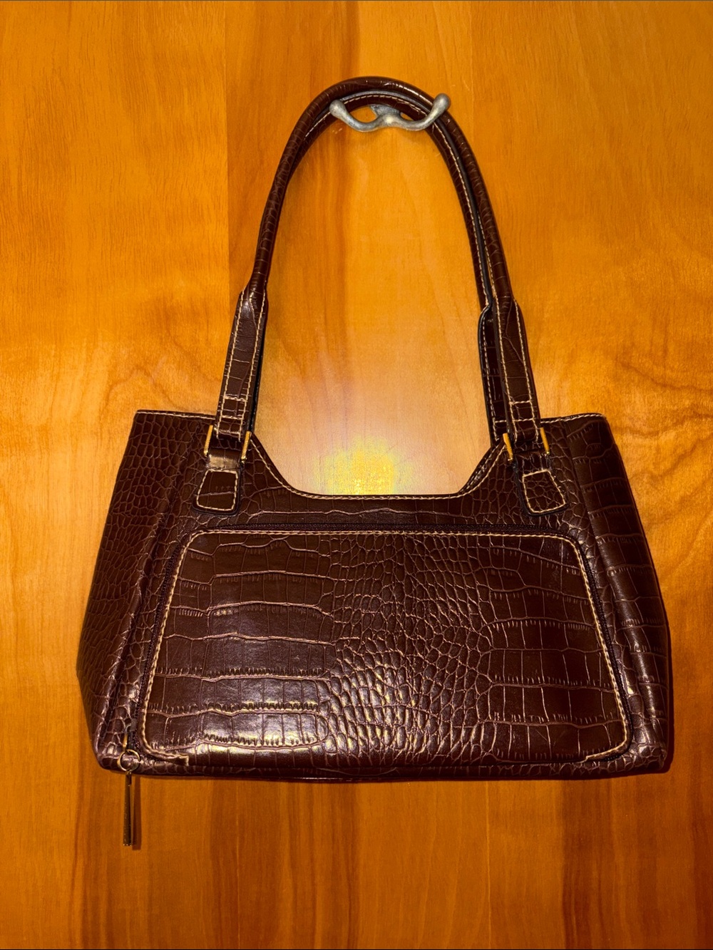 Liz Claiborne Villager purse in excellent condition